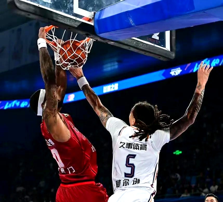 里程碑夜上海久事回应争议，CBA季后赛加时末段刷纪录，引发热议，资深球员宣示担当的简单介绍